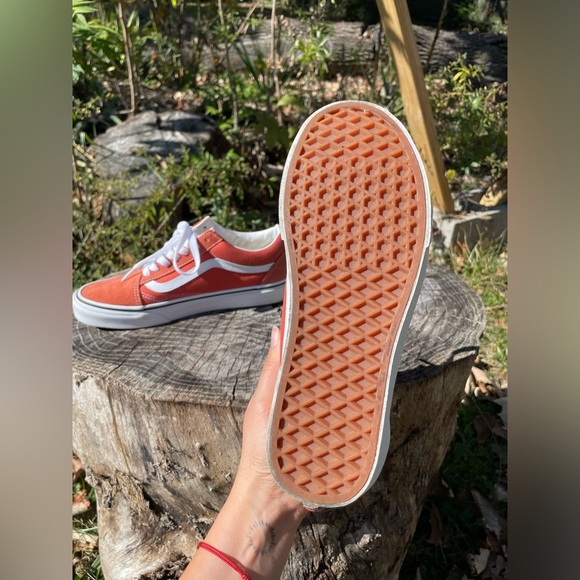 Vans Old Skool Auburn Suede Shoes - Picture 2 of 8